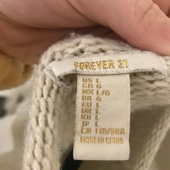 Off-White Chunky Knit Sweater - Picture 6 of 6